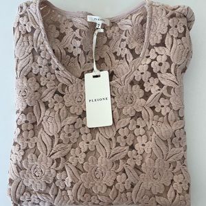 NWT Pleione Womens Lace Top